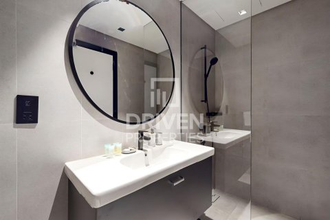 Apartman u Business Bay, Dubai, UAE 2 spavaćih soba, 103.77 m2 Br. 742886 - fotografija 15