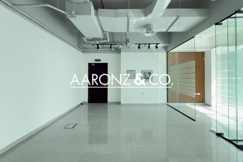 Oficina en alquiler en Business Bay, Dubai, EAU 47.2 m2 № 670679 - foto 1