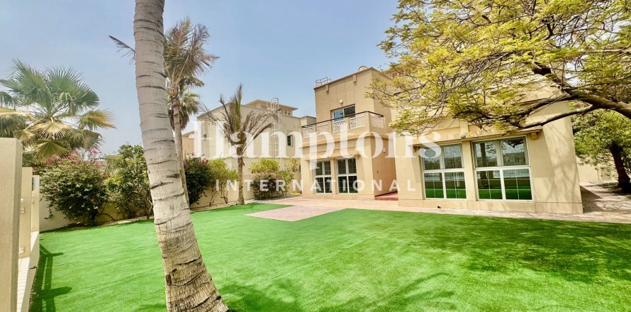 Huvila The Lakes, Dubai, Arabiemiraatit 4 makuuhuonetta, 329.062 m2 № 697149