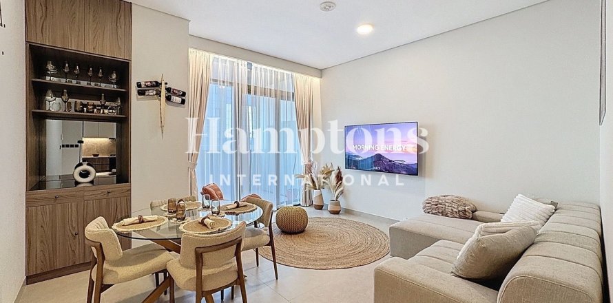 Huoneisto Business Bay, Dubai, Arabiemiraatit 1 makuuhuone, 81.1898 m2 № 697153