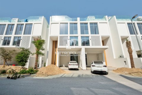 Villa itt: Al Barari, Dubai, EAE, 4 hálószoba, 180 m², azonosító: 664424 - fénykép 3