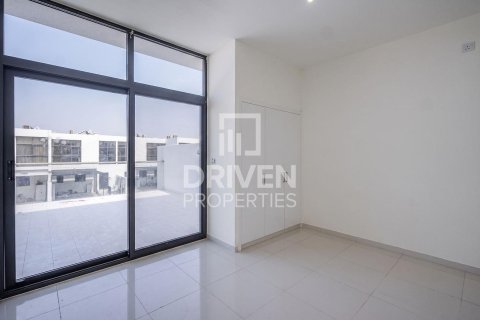 Townhouse in Dubai, UAE 3 bedrooms, 151.8 sq.m. № 767784 - photo 12