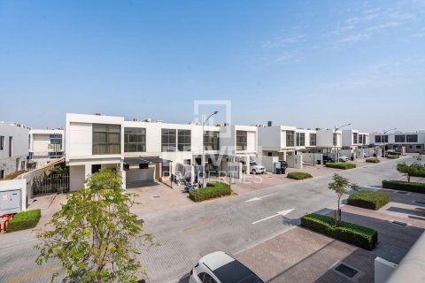 Townhouse in Dubai, UAE 3 bedrooms, 151.8 sq.m. № 767784 - photo 23
