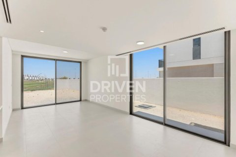 Villa til leie i Dubai South (Dubai World Central), Dubai, Emiratene 4 soverom, 596.81 kvm Nr. 768255 - Foto 3