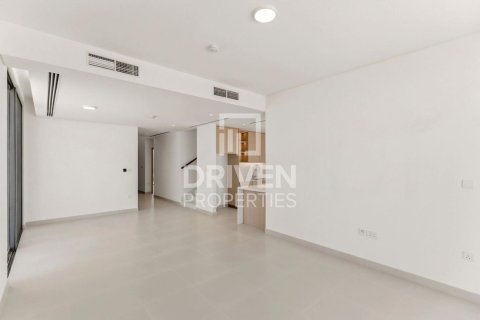 Vilë në Dubai South (Dubai World Central), Dubai, Emiratet e Bashkuara Arabe 4 dhoma gjumi, 596.81 m2. № 768255