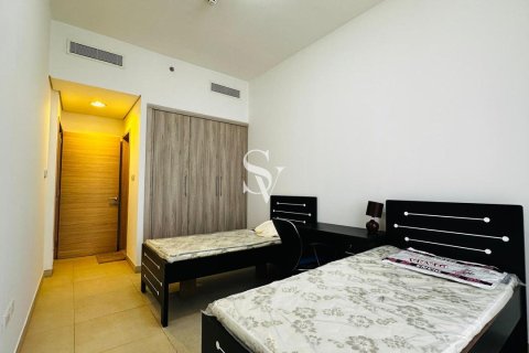 Apartmen di Al Jaddaf, Dubai, UAE 2 bilik tidur, 112 meter persegi № 718823 - foto 12