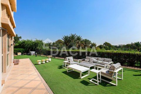 Villa til salg i Jumeirah Islands, Dubai, UAE 4 soveværelser, 488 kvm № 706529 - foto 30
