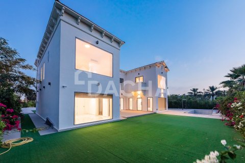 Jumeirah Islands, Dubai, UAE의 판매용 빌라 침실 5개, 1303제곱미터 번호 706546 - 사진 27