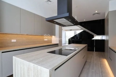 Vila v Dubai, SAE 4 spálne, 180 m2 č. 703472 - Fotografia 12