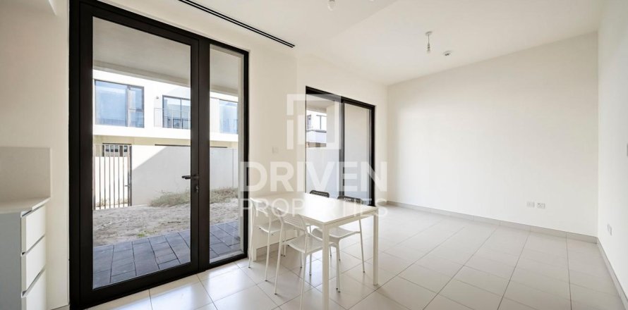 Városi lakóépület itt: Dubai South (Dubai World Central), Dubai, EAE, 3 hálószoba, 147 m², azonosító: 654832