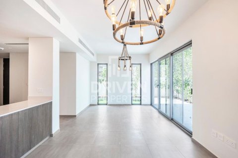 Radový dom v Tilal Al Ghaf, Dubai, SAE 4 spálne, 221 m2 č. 654830 - Fotografia 4
