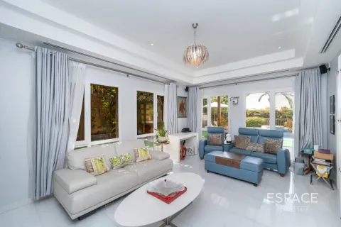 Villa in affitto a Meadows, Dubai, EAU 5 camere da letto, 369 mq. № 738282 - foto 5