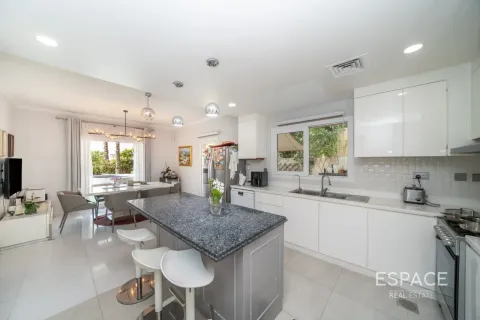 Villa in affitto a Meadows, Dubai, EAU 5 camere da letto, 369 mq. № 738282 - foto 9