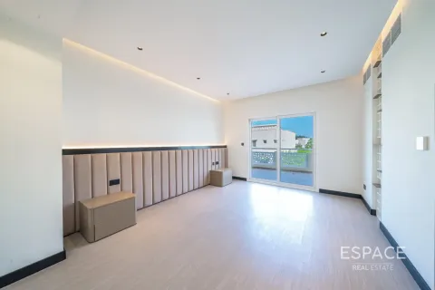 Vila u Meadows, Dubai, UAE 4 spavaćih soba, 320 m2 Br. 738281 - fotografija 13