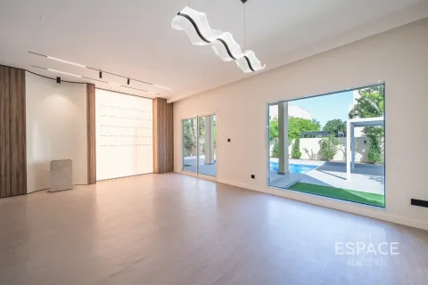 Vila u Meadows, Dubai, UAE 4 spavaćih soba, 320 m2 Br. 738281 - fotografija 3