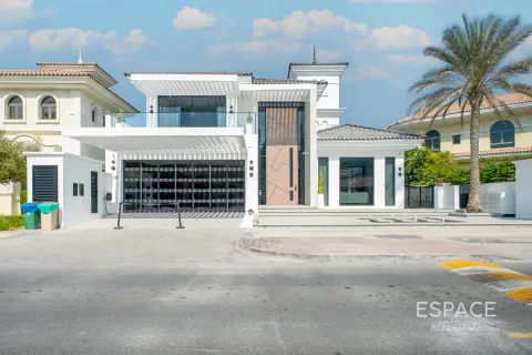 Βίλα σε Palm Jumeirah, Dubai, ΗΑΕ 4 υπνοδωμάτια, 483 τ.μ. Αρ. 738041 - φωτογραφία 1