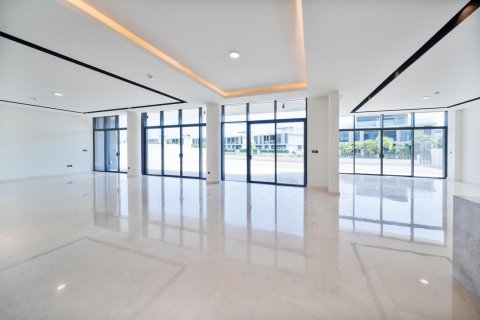 Villa in Dubai Hills Estate, Dubai, UAE 6 bedrooms, 937 sq.m. № 642053 - photo 2