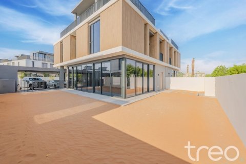 Зняти в оренду таунхаус в Arabian Ranches 3, Дубай, ОАЕ 4 спальні, 390.1м2, № 733588 - фото 10