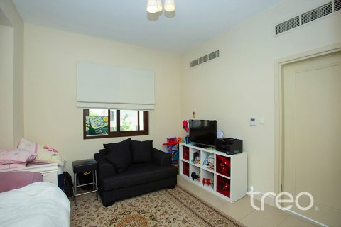 Vila di Arabian Ranches 2, Dubai, UEA 3 kamar tidur, 404.96 m2 nomor 733587 - foto 9