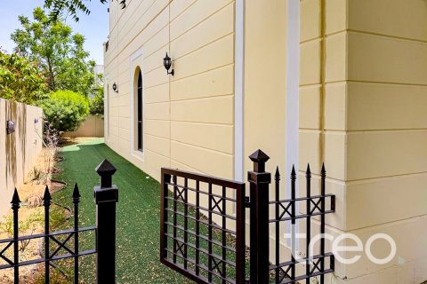 Vila u Mudon, Dubai, UAE 4 spavaćih soba, 371.15 m2 Br. 733586 - fotografija 6