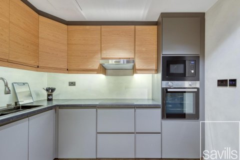 Apartmen di Jumeirah Beach Residence, Dubai, UAE 2 bilik tidur, 118.54 meter persegi № 753550 - foto 8