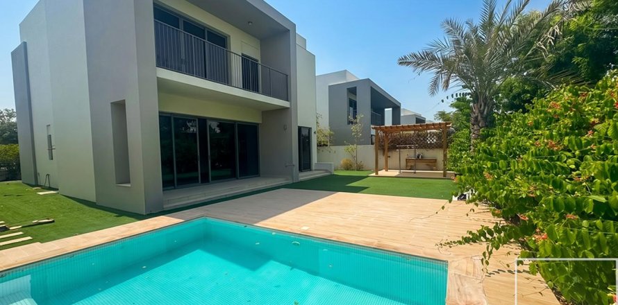 Villa a Dubai Hills Estate, Dubai, EAU 5 camere da letto, 555.75 mq. № 753548