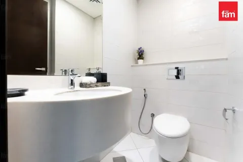 Apartmen di Motor City, Dubai, UAE 2 bilik tidur, 111.6 meter persegi № 763548 - foto 9