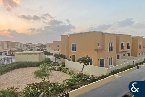 Вилла Dubai Land, Дубай, БАӘ-да 3 жатын бөлмелер, 161 м² № 698277 - фото 11