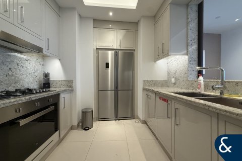 Снять в аренду квартиру в Даунтаун Дубай (Даунтаун Бурдж Дубай), ОАЭ 3 спальни, 226м2, № 698265 - фото 13