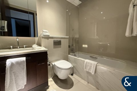 Снять в аренду квартиру в Даунтаун Дубай (Даунтаун Бурдж Дубай), ОАЭ 3 спальни, 226м2, № 698265 - фото 7