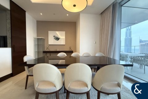 Снять в аренду квартиру в Даунтаун Дубай (Даунтаун Бурдж Дубай), ОАЭ 3 спальни, 226м2, № 698265 - фото 16