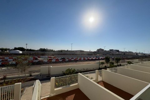 Řadový dům v Ras Al Khaimah, SAE 2 ložnice, 170 m² Č.: 734605 - fotografie 7