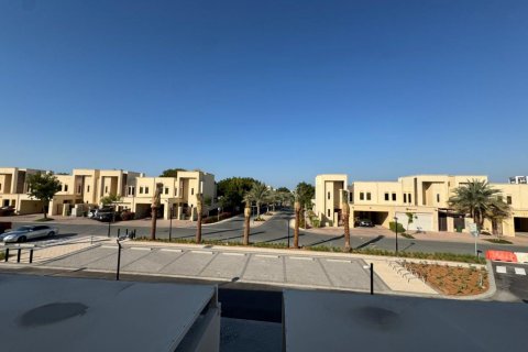 Řadový dům v Ras Al Khaimah, SAE 2 ložnice, 170 m² Č.: 734605 - fotografie 18