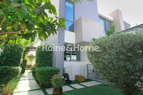 Villa i Dubai, Emiratene 4 soverom, 313.2 kvm nr. 707596