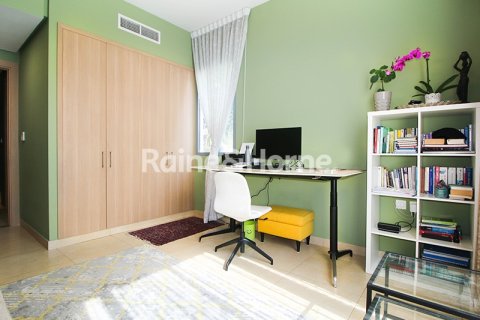 Villa in Dubai, UAE 4 bedrooms, 313.2 sq.m. № 707596 - photo 16