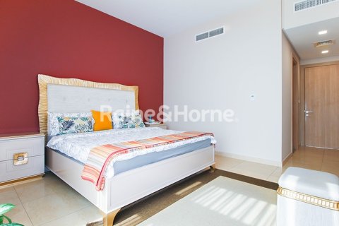 Villa in Dubai, UAE 4 bedrooms, 313.2 sq.m. № 707596 - photo 11
