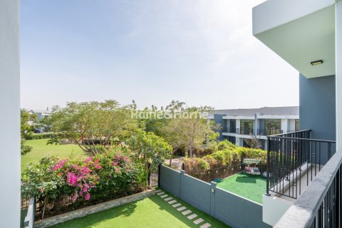 Rijtjeshuis te huur in Motor City, Dubai, VAE 3 slaapkamers, 239.9 vr.m., nr 707605 - foto 2