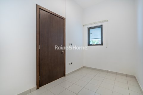 Rijtjeshuis te huur in Motor City, Dubai, VAE 3 slaapkamers, 239.9 vr.m., nr 707605 - foto 9