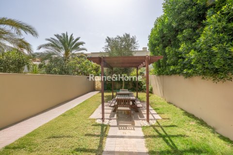 Villa in The Springs, Dubai, UAE 2 bedrooms, 207.1 sq.m. № 707608 - photo 4