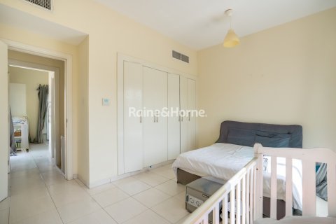 Villa in The Springs, Dubai, UAE 2 bedrooms, 207.1 sq.m. № 707608 - photo 8