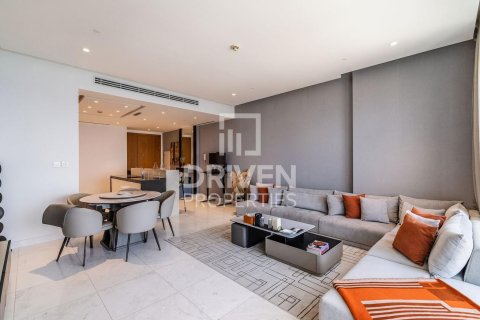Üürile anda korter asukohaga Jumeirah Beach Residence, Dubai, AÜE: 2 magamistoaga, 179.3 m² Nr 768372 - pilt 1