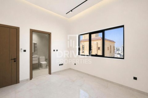 Villa sa Al Aweer, Dubai, UAE 5 silid-tulugan, 759.02 sq.m. № 768369 - larawan 12