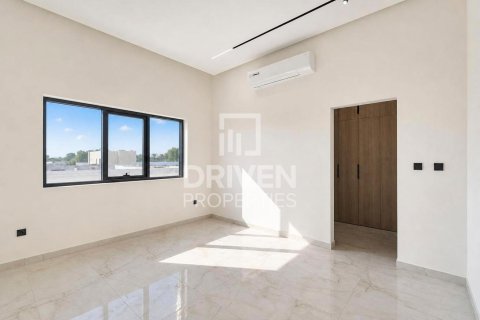 Villa sa Al Aweer, Dubai, UAE 5 silid-tulugan, 759.02 sq.m. № 768369 - larawan 14