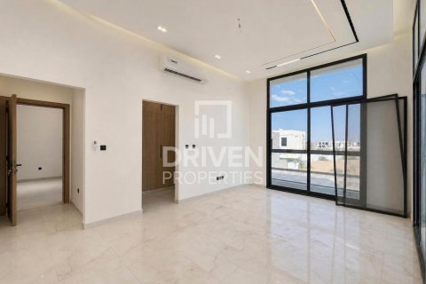 Villa sa Al Aweer, Dubai, UAE 5 silid-tulugan, 759.02 sq.m. № 768369 - larawan 19
