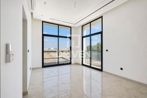 Villa sa Al Aweer, Dubai, UAE 5 silid-tulugan, 759.02 sq.m. № 768369 - larawan 18