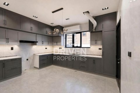 Villa sa Al Aweer, Dubai, UAE 5 silid-tulugan, 759.02 sq.m. № 768369 - larawan 4