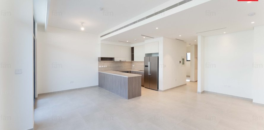 Adosado en Dubai, EAU 3 dormitorios, 168 m² № 644874