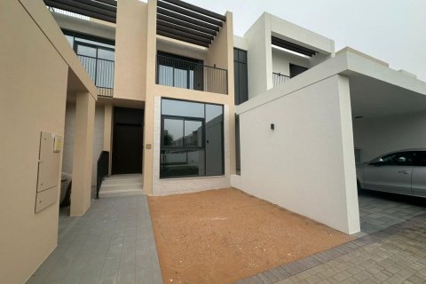 Huvila Dubai, Arabiemiraatit 4 makuuhuonetta, 328 m2 № 629190 - kuva 1