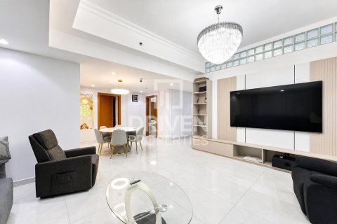 Apartmen di Jumeirah Lake Towers, Dubai, UAE 2 bilik tidur, 183.76 meter persegi № 765317 - foto 2