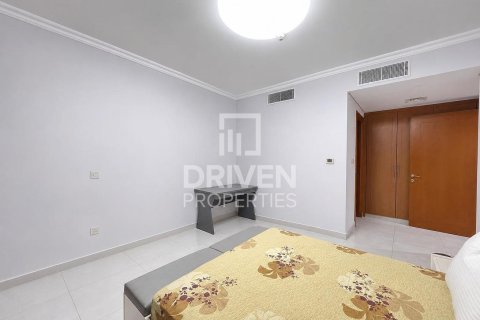 Apartmen di Jumeirah Lake Towers, Dubai, UAE 2 bilik tidur, 183.76 meter persegi № 765317 - foto 11